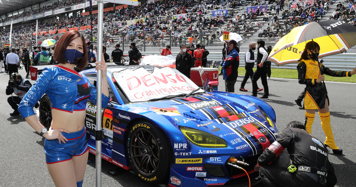 クルマバイク好き」女子、初ポールポジションに立つ｜SUBARU/STI